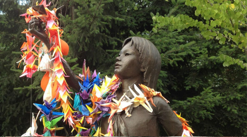 An image representing One Thousand Cranes sculpture